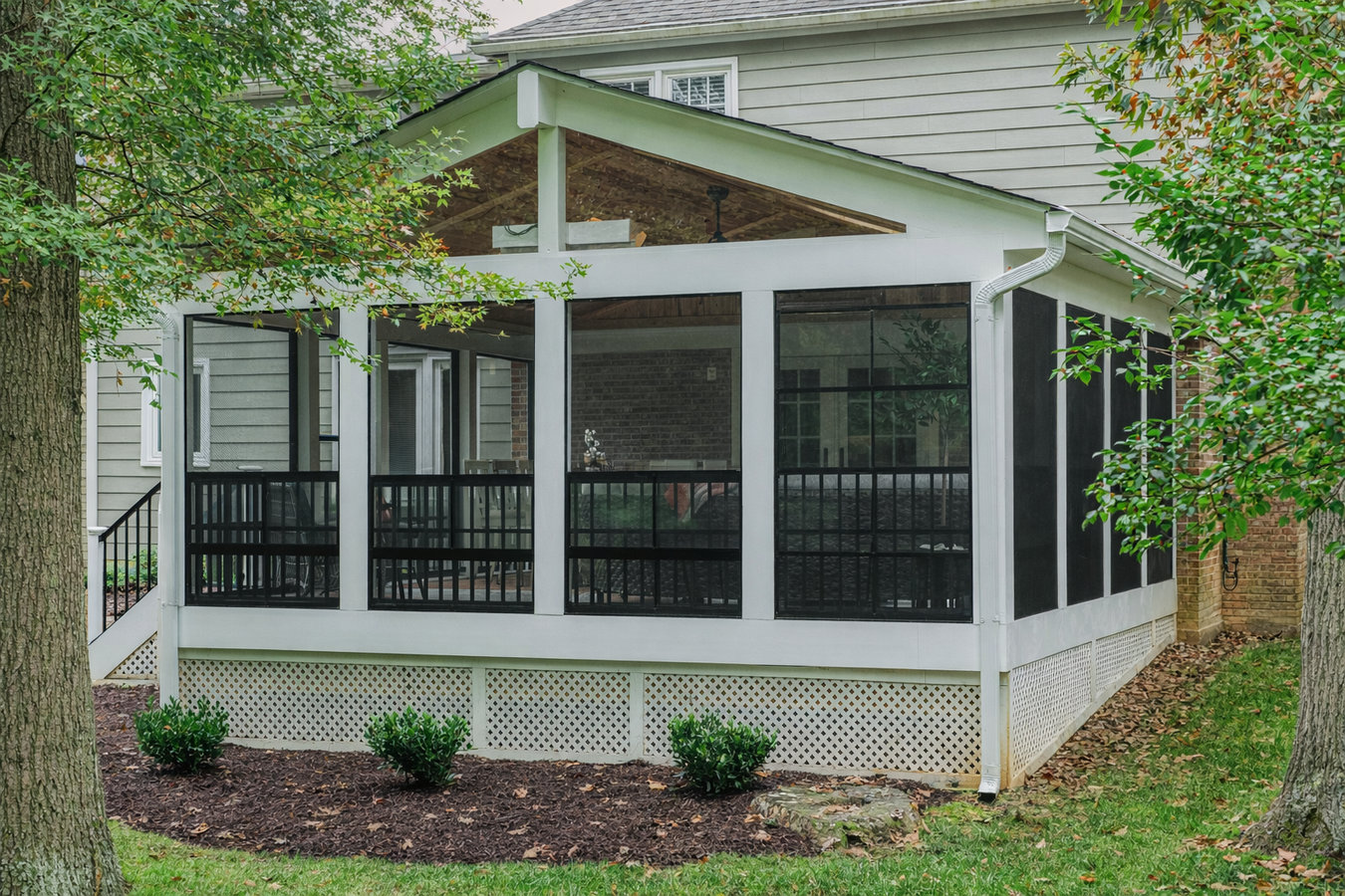 Deck-to-sunroom conversion